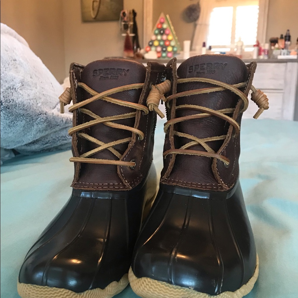 Barely Worn Sperry Boots Brown Size 7.5